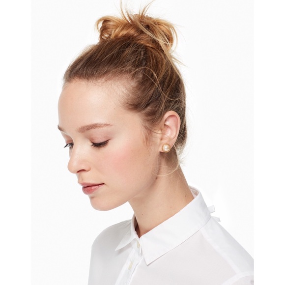 KATE SPADE • Seaport Pearl Earrings - Picture 2 of 4